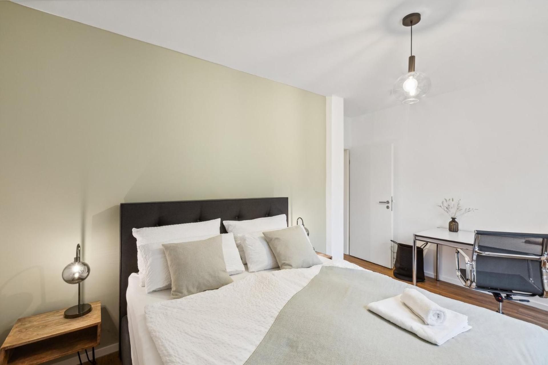 Business Apartment Kranich: 3 Zimmer, Top Infrastrukturlage Hh Langenhorn, Naehe Airport ハンブルク エクステリア 写真